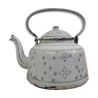 Antique enamelled kettle - Vintage kettle