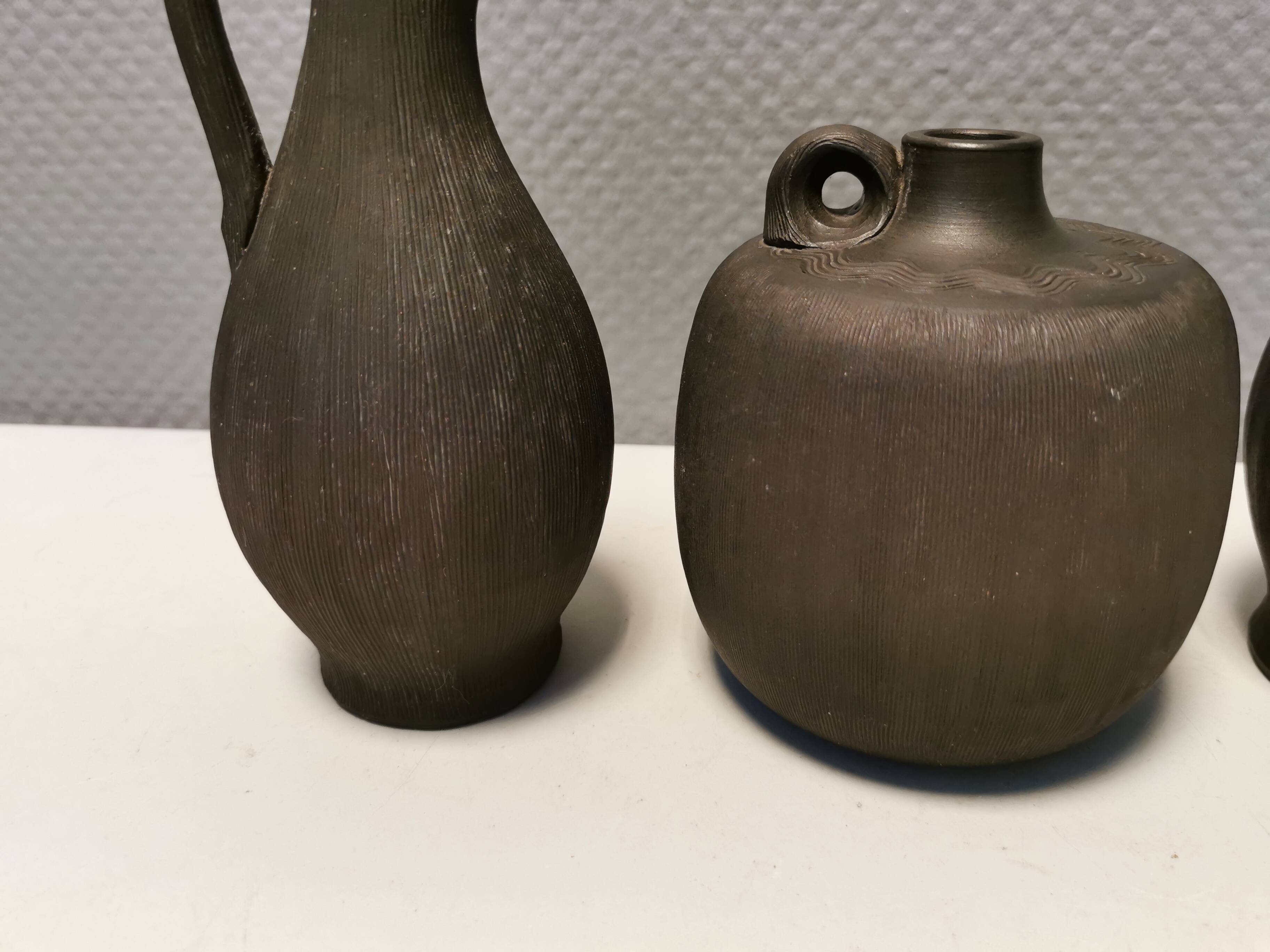 Céramiques du danois dagnæs ceramics des années 1970. avec rainures.