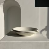 2 white hollow plates flower shape Gien D: 21,5cm