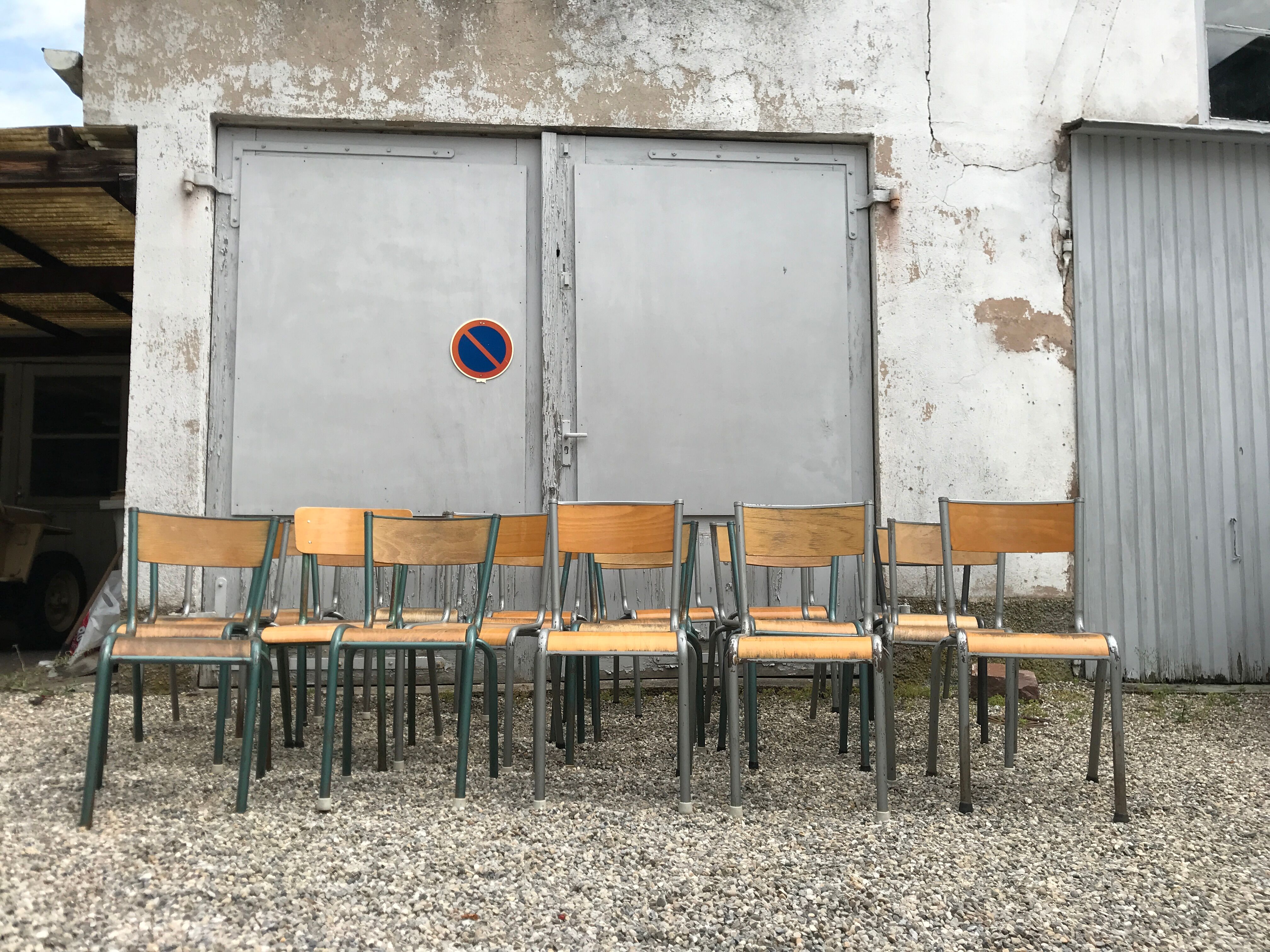 22 former vintage school chairs