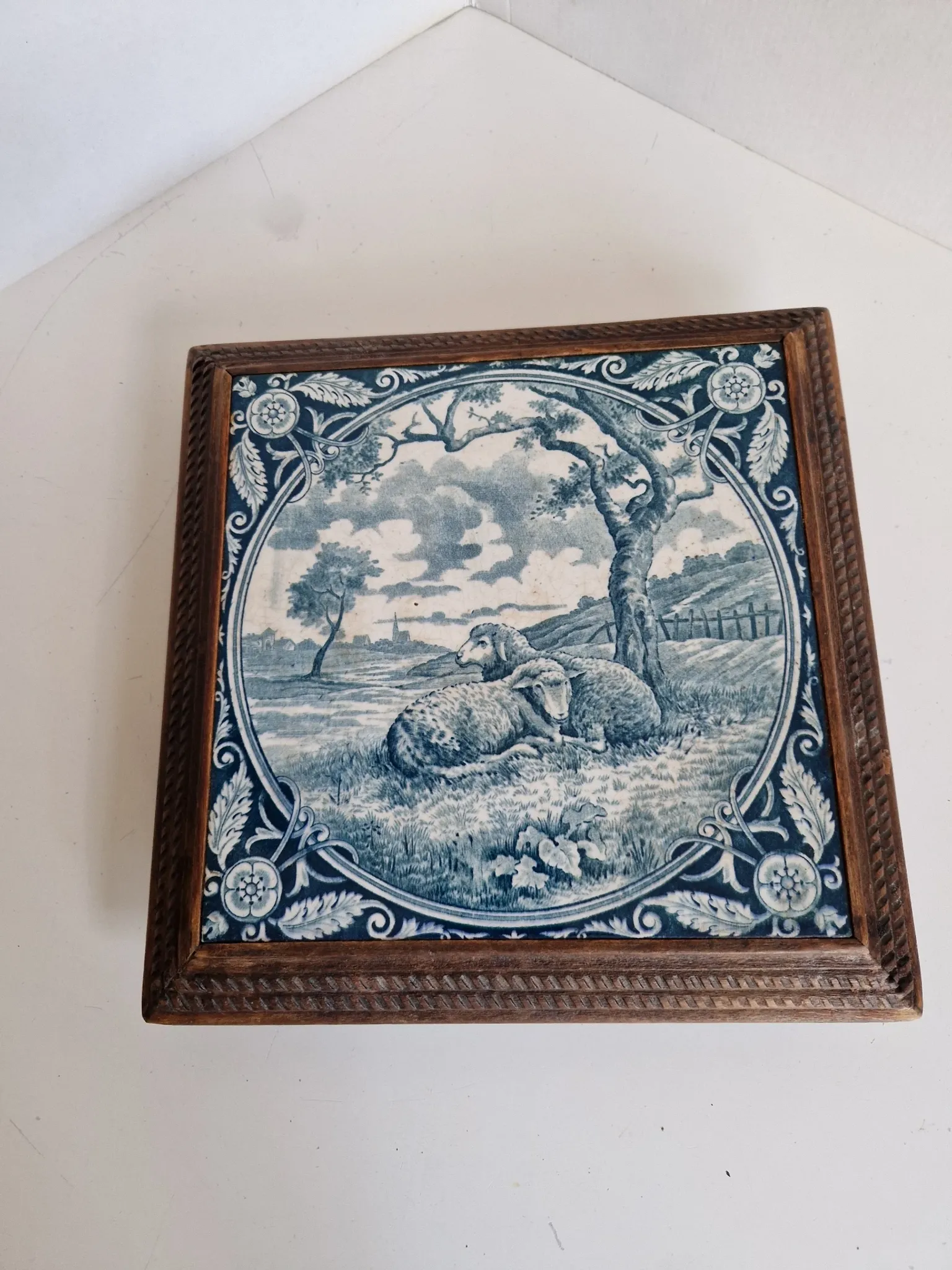 Gien Earthenware Trivet