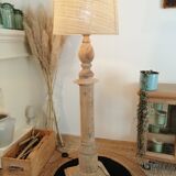 Vintage wooden floor lamp revisited