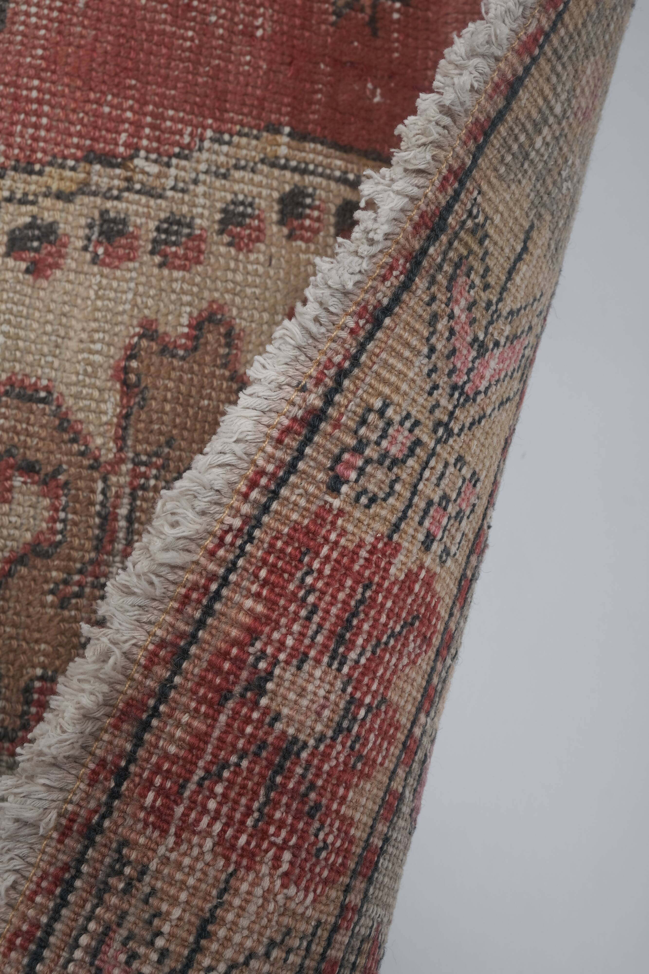 Vintage Turkish rug from Oushak, hand-woven 140x233 cm