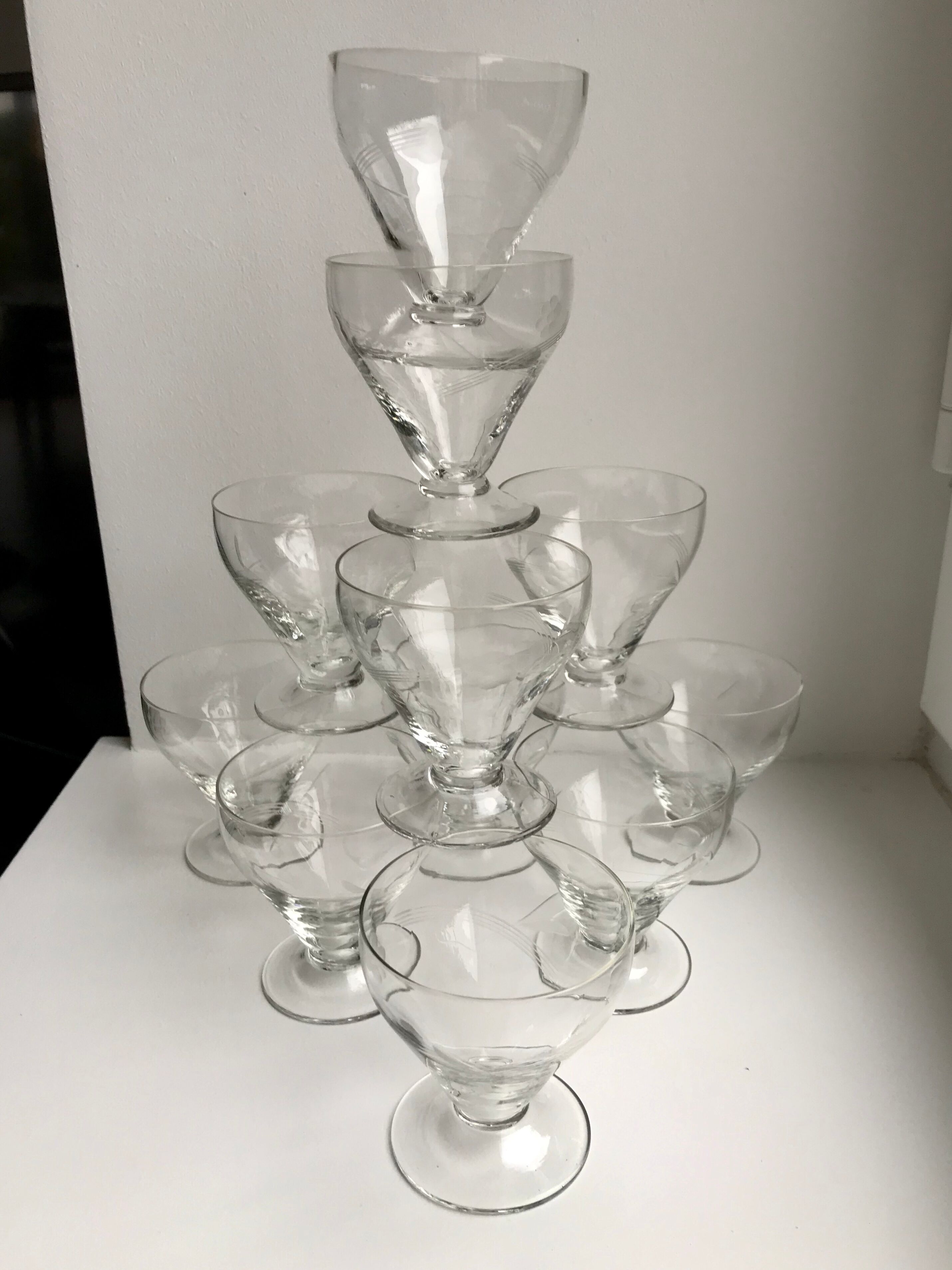 Set of 11 glasses with engraved glass stems 40-50s