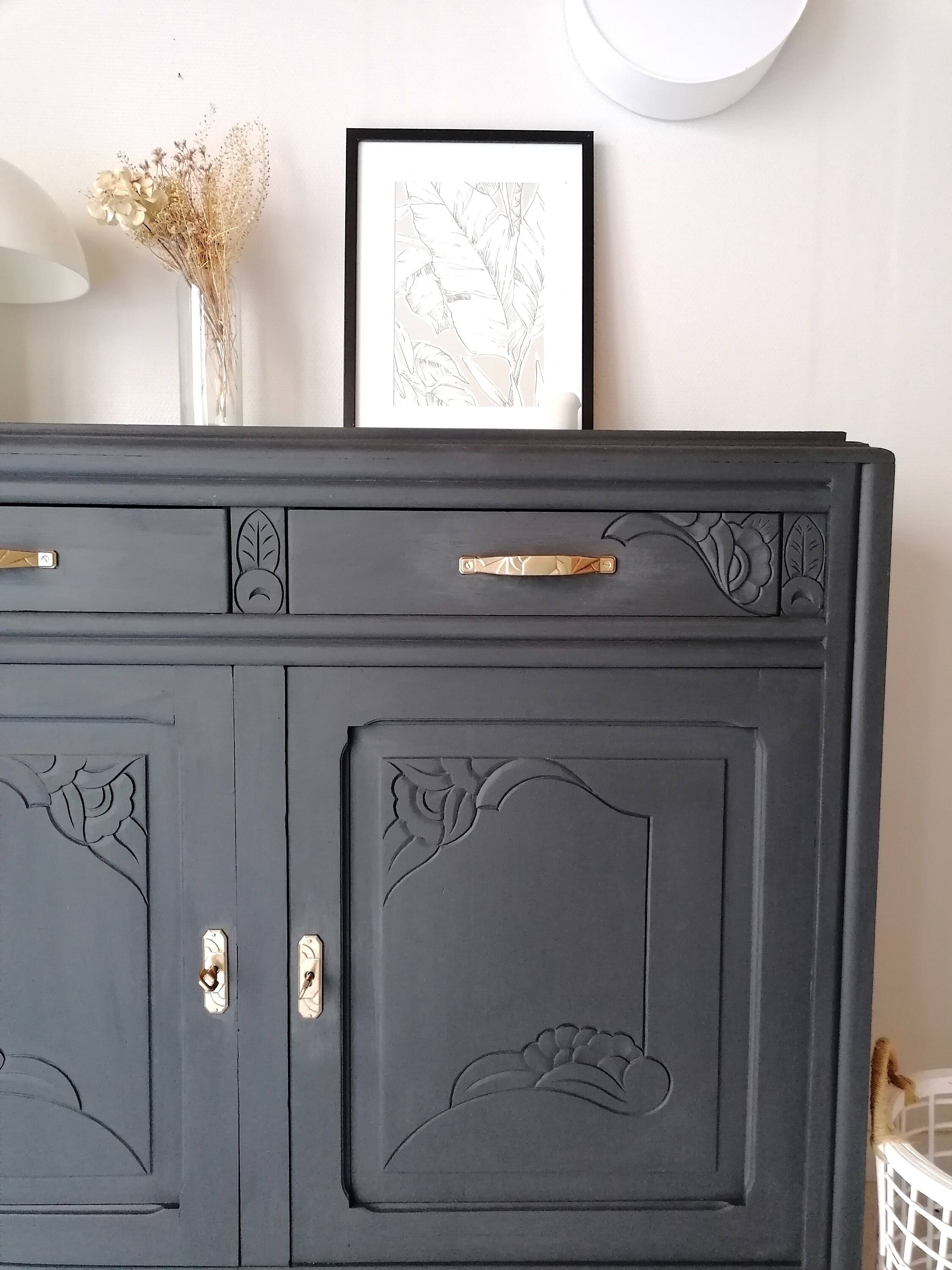 Sideboard painted in anthracite gray