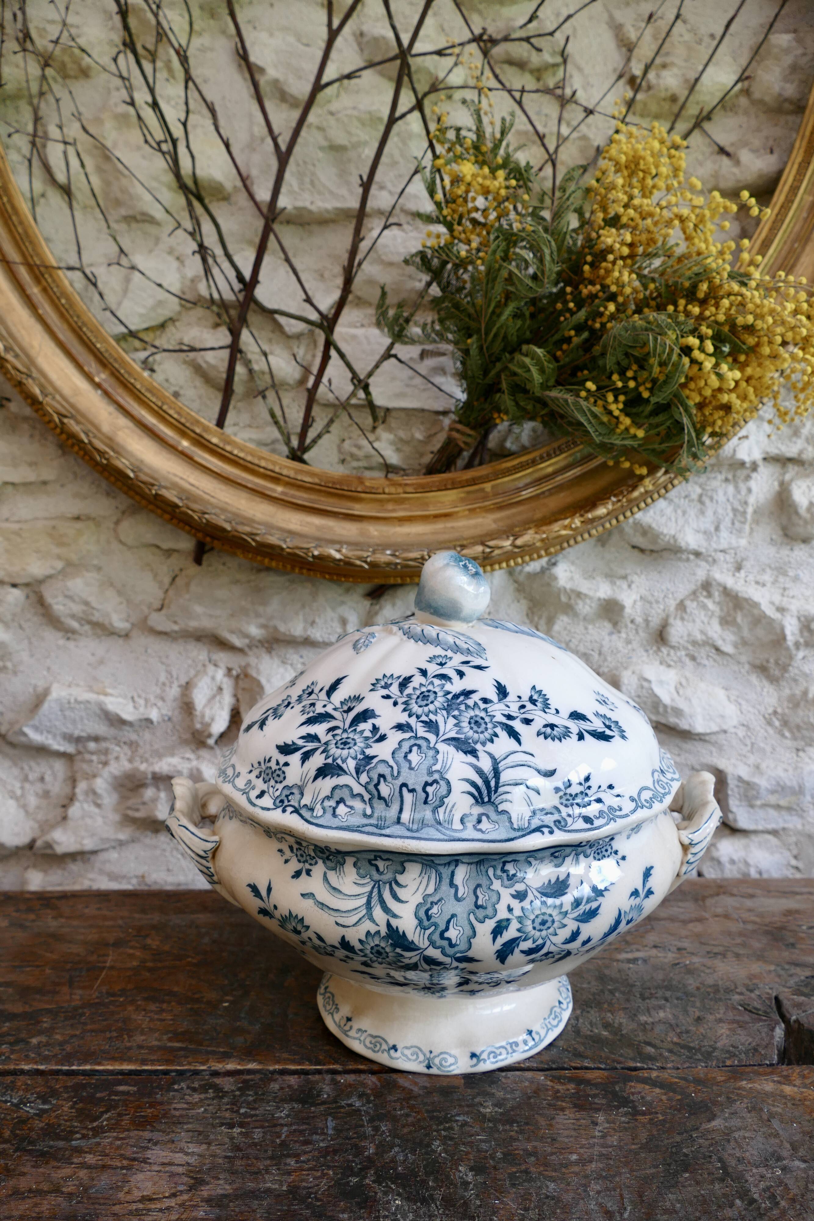 Soupière terre de fer