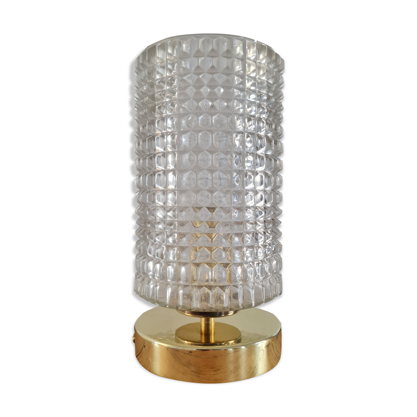 Chiseled cerre table lamp