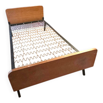 Daybed or single bed from the 1950s.