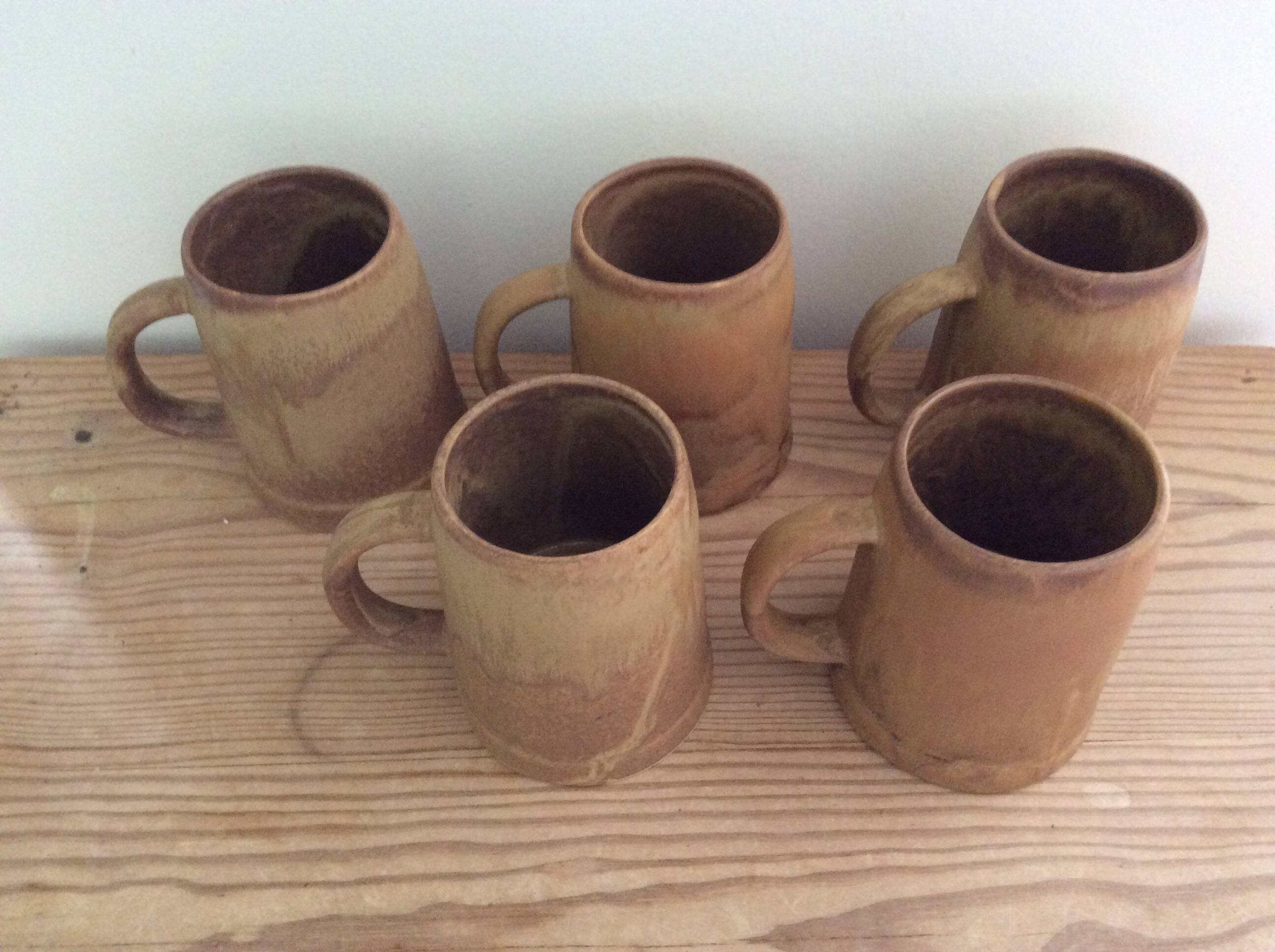 5 stoneware mugs