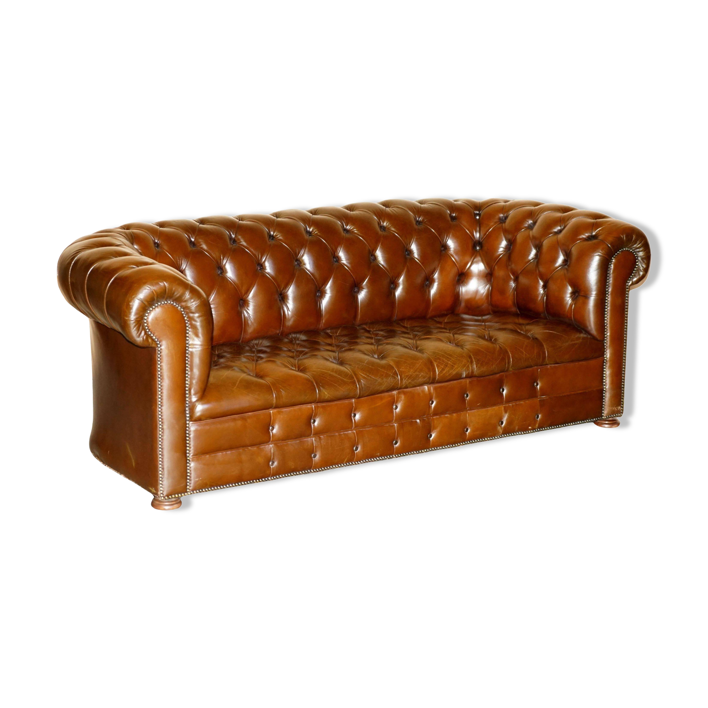Restored Chesterfield leather sofa in vintage Art Deco style