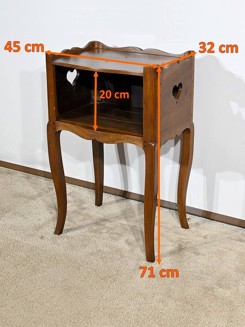 Small Snack Table in Solid Walnut, Louis XV – 18th Century