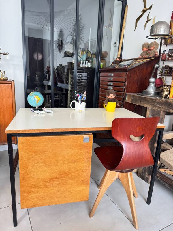 Bureau enfant moderniste vintage