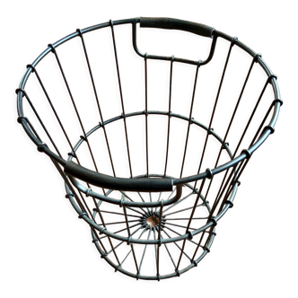 Wastepaper basket