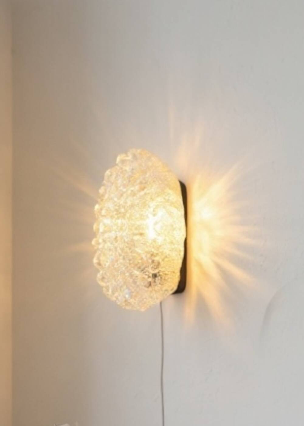 Bubble glass wall light
