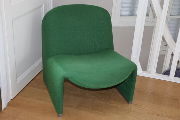 Green Alky lounge chair by  Giancarlo Piretti