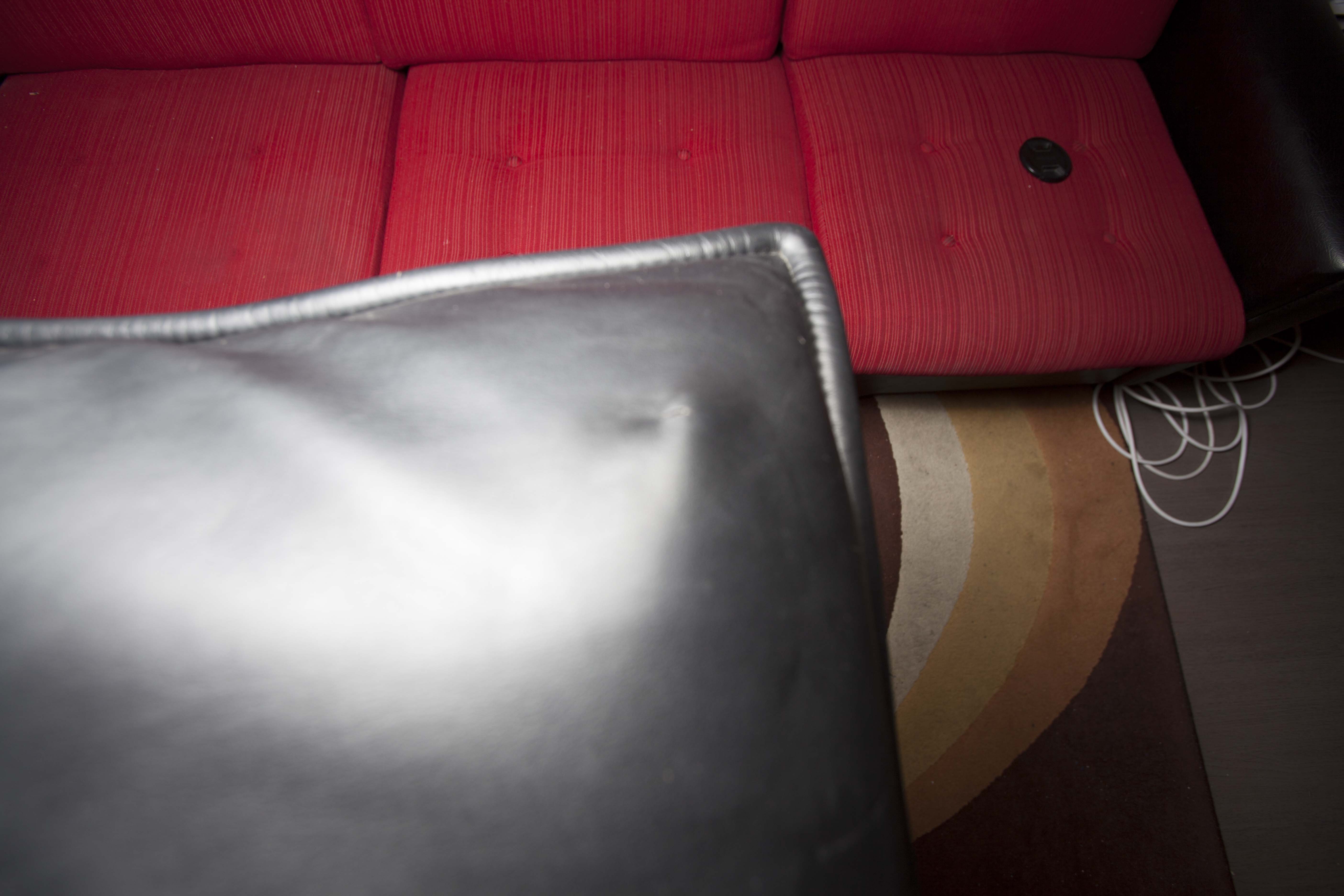 Leather sofa model "Veranda" Vico Magistretti for Cassina