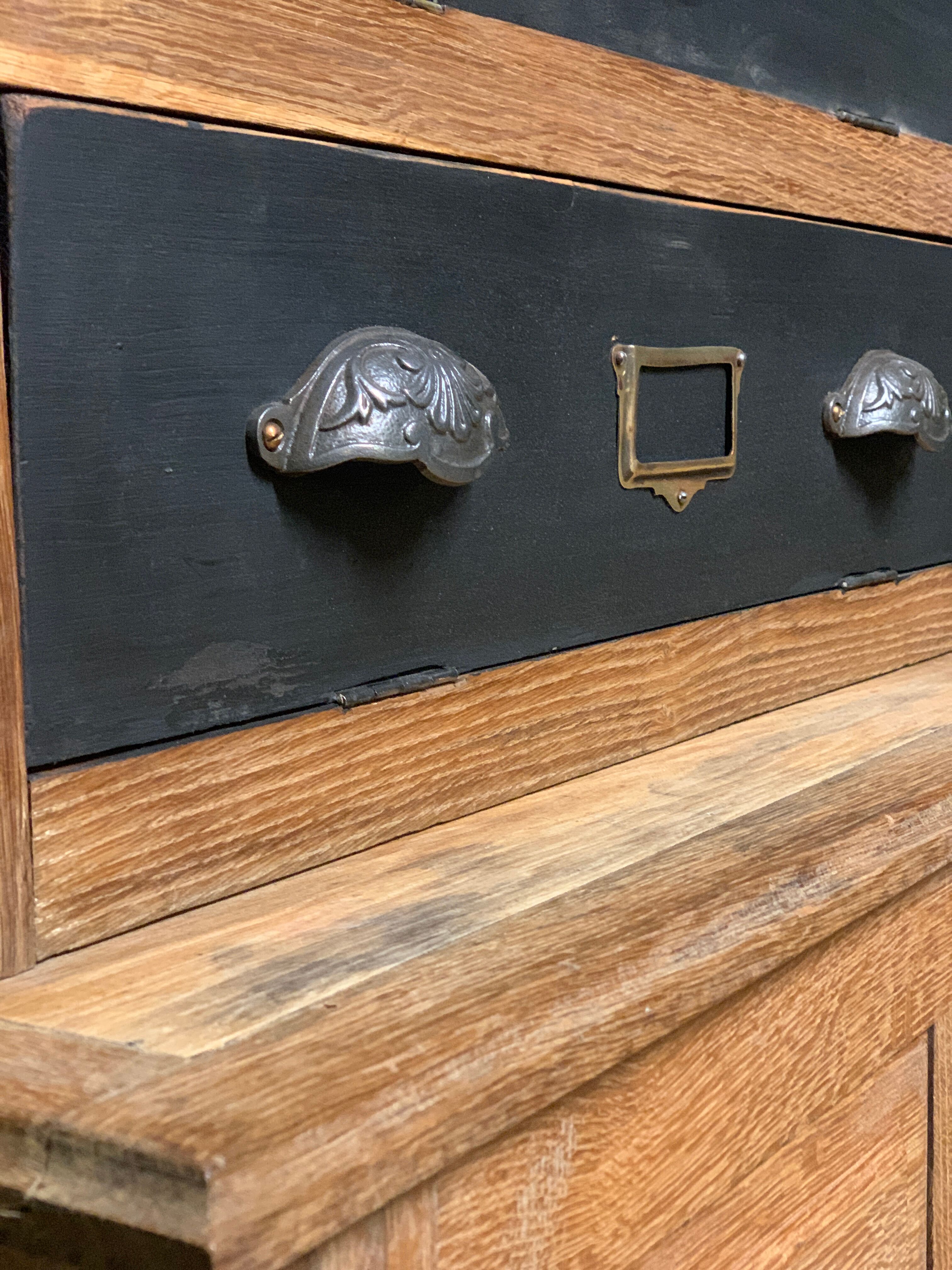 Notary's trade furniture with oak clamshell 1930