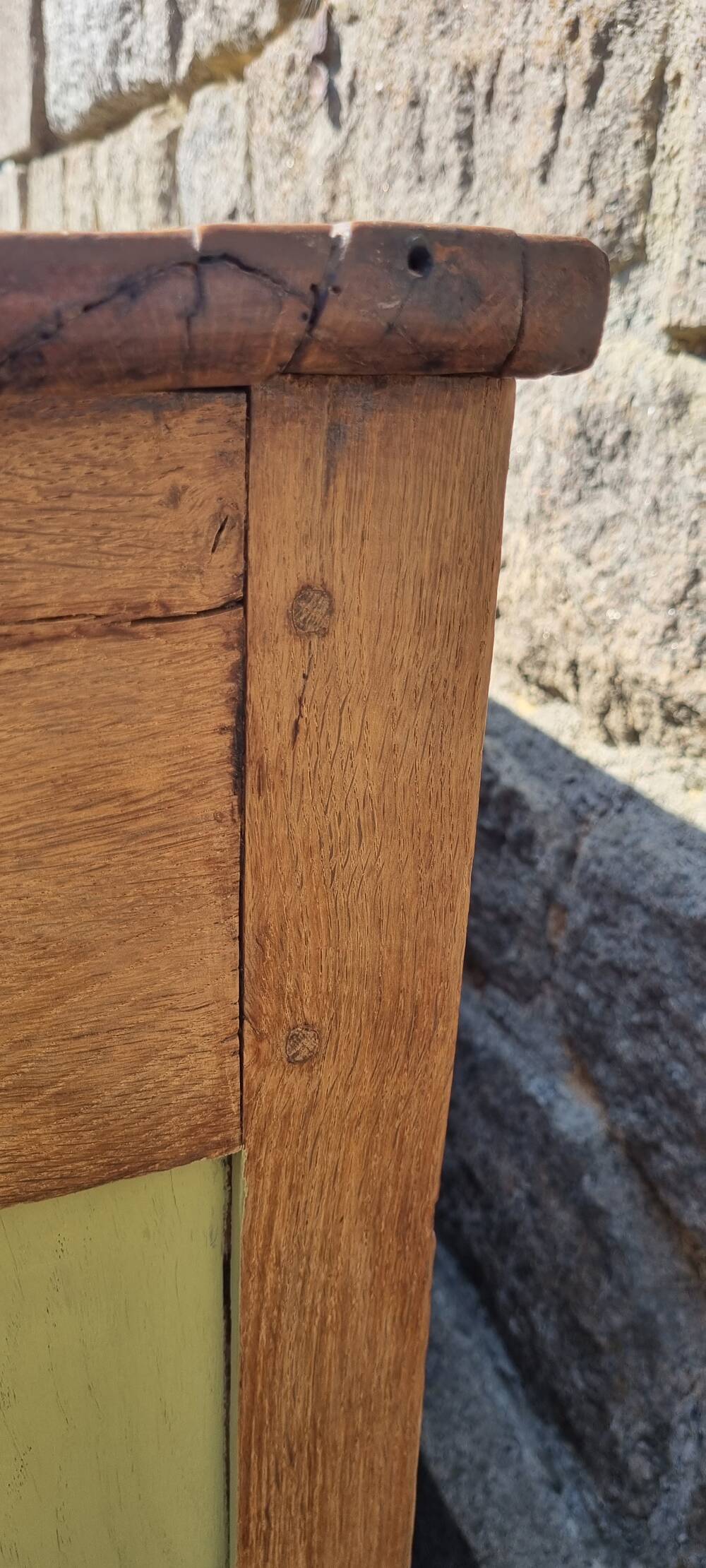 Low country sideboard, solid wood, stylized, late 18th century.