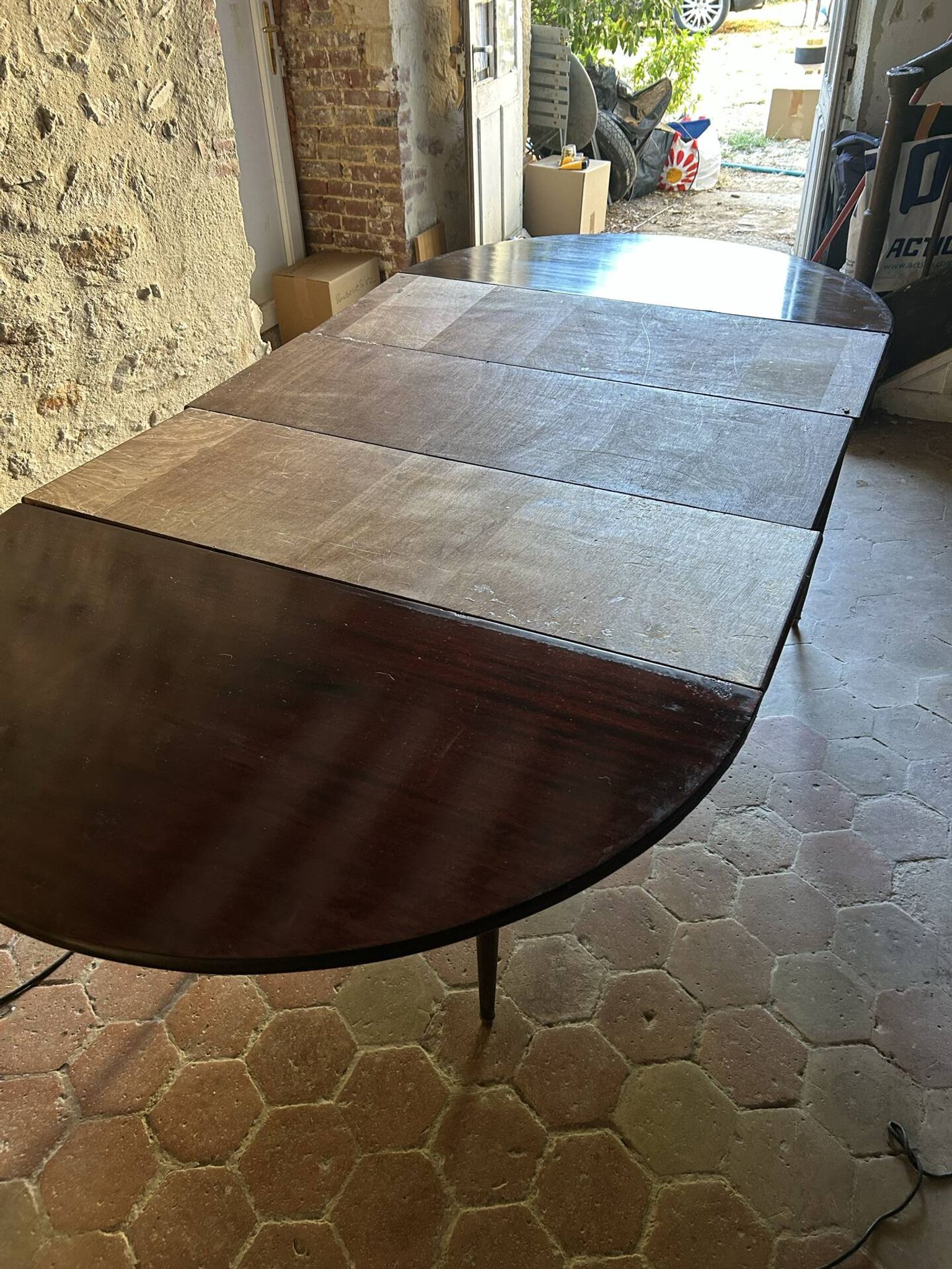 Table demi-lune en acajou style Louis XVI