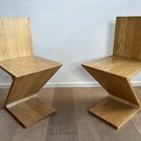 “Zig Zag” chair by Gerrit T. Rietveld