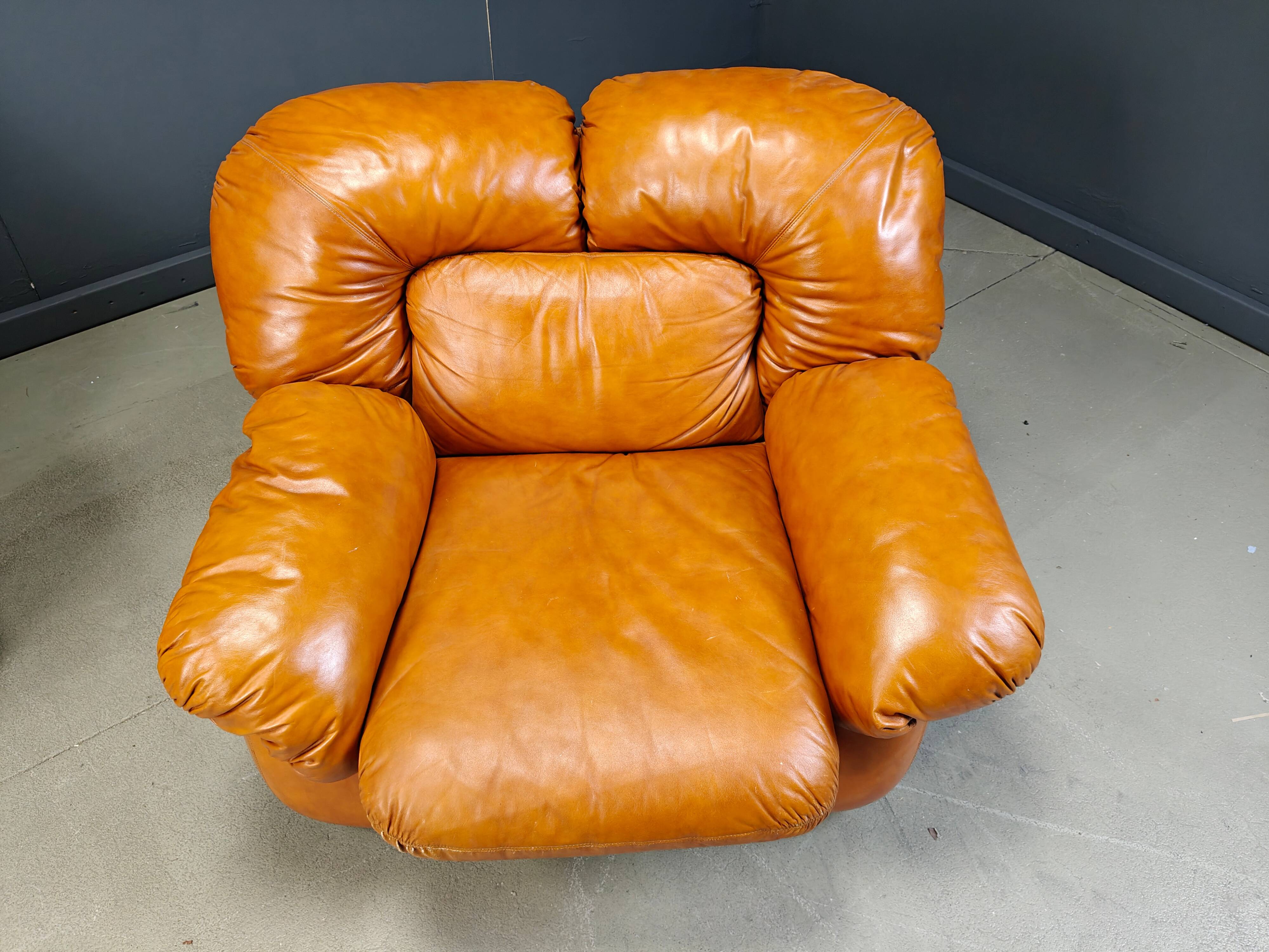 Mid-century Italian leather sofa set by Ercole Biella for Grappeggia, 1970s