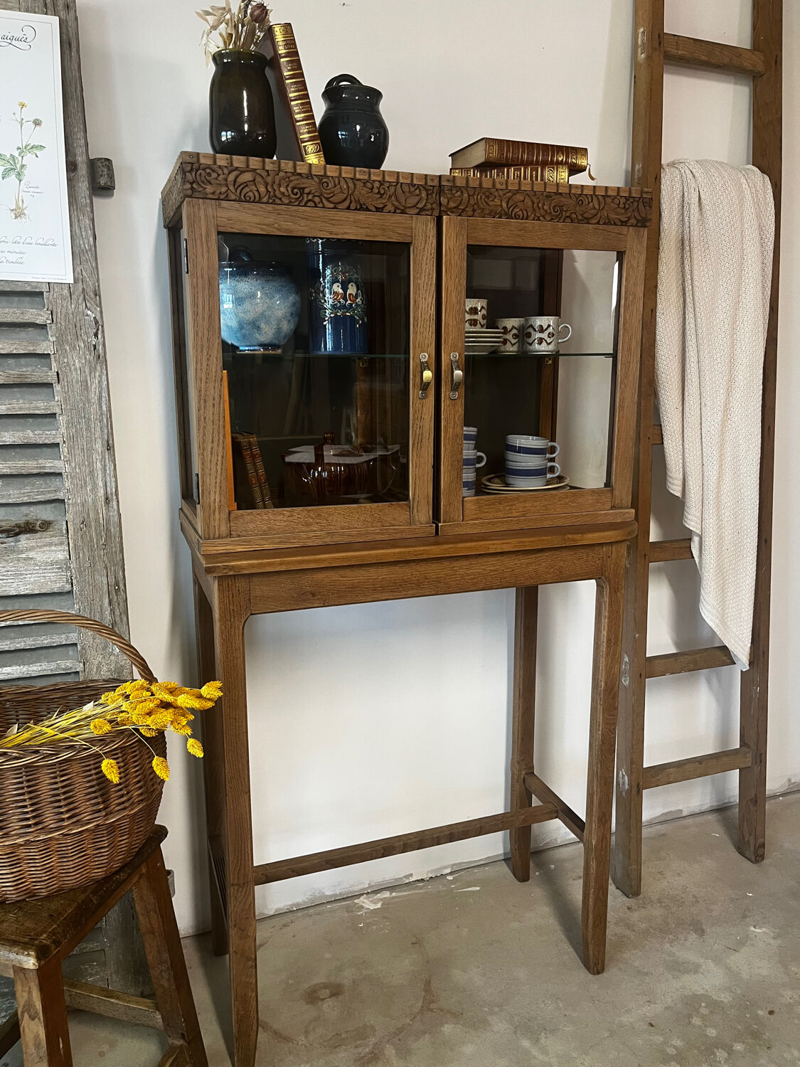 Pair of Art Deco display cabinets - 1930s