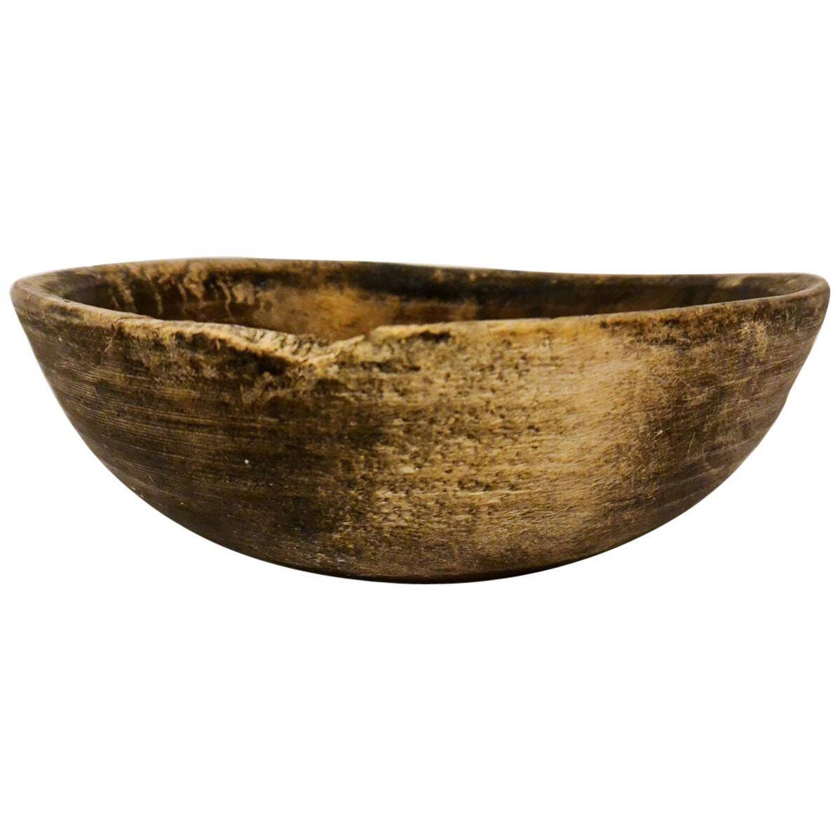 Swedish folk art, unique farmer's bowl from the 19th century.