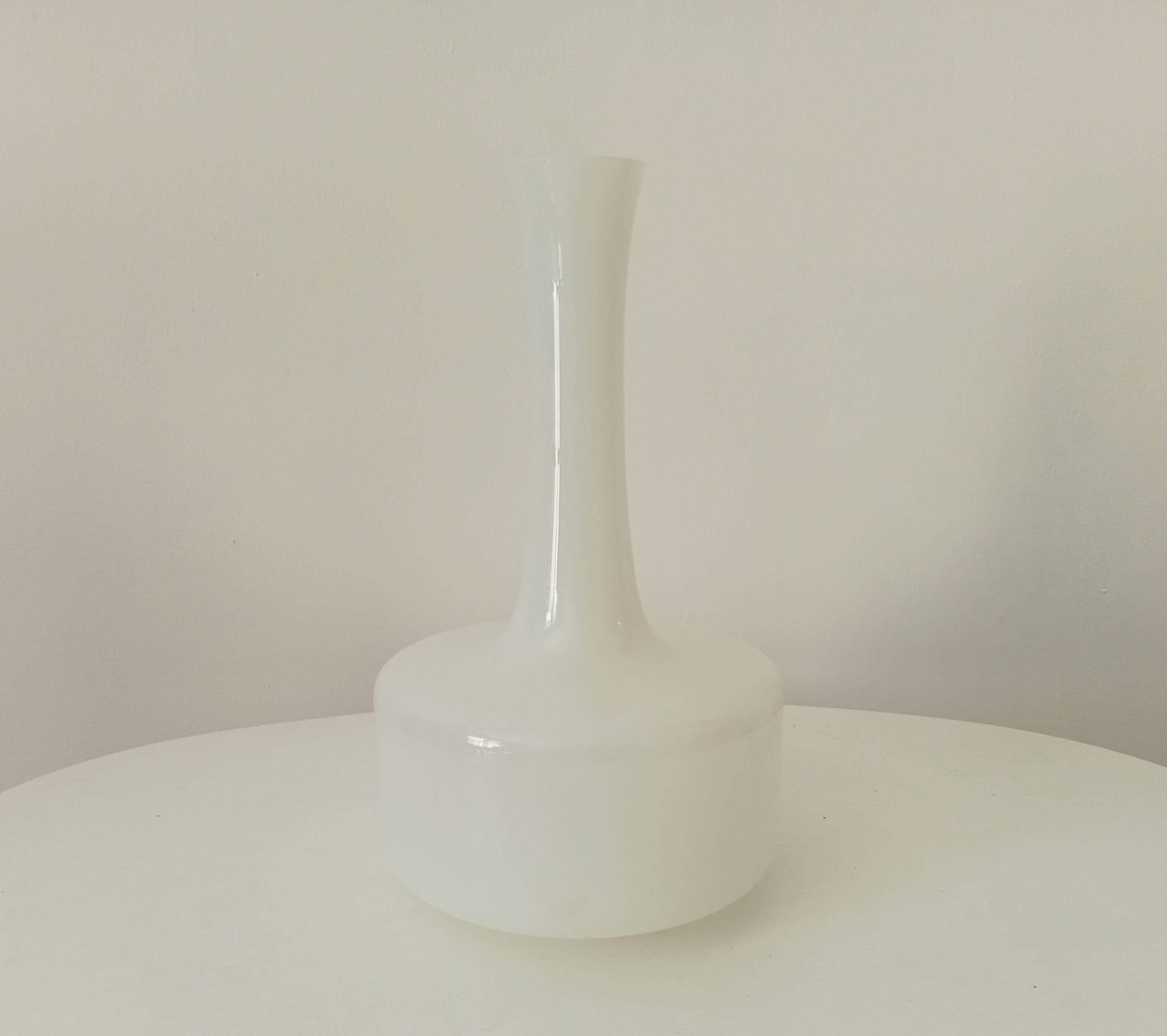 Vintage opaline soliflore in the 60s