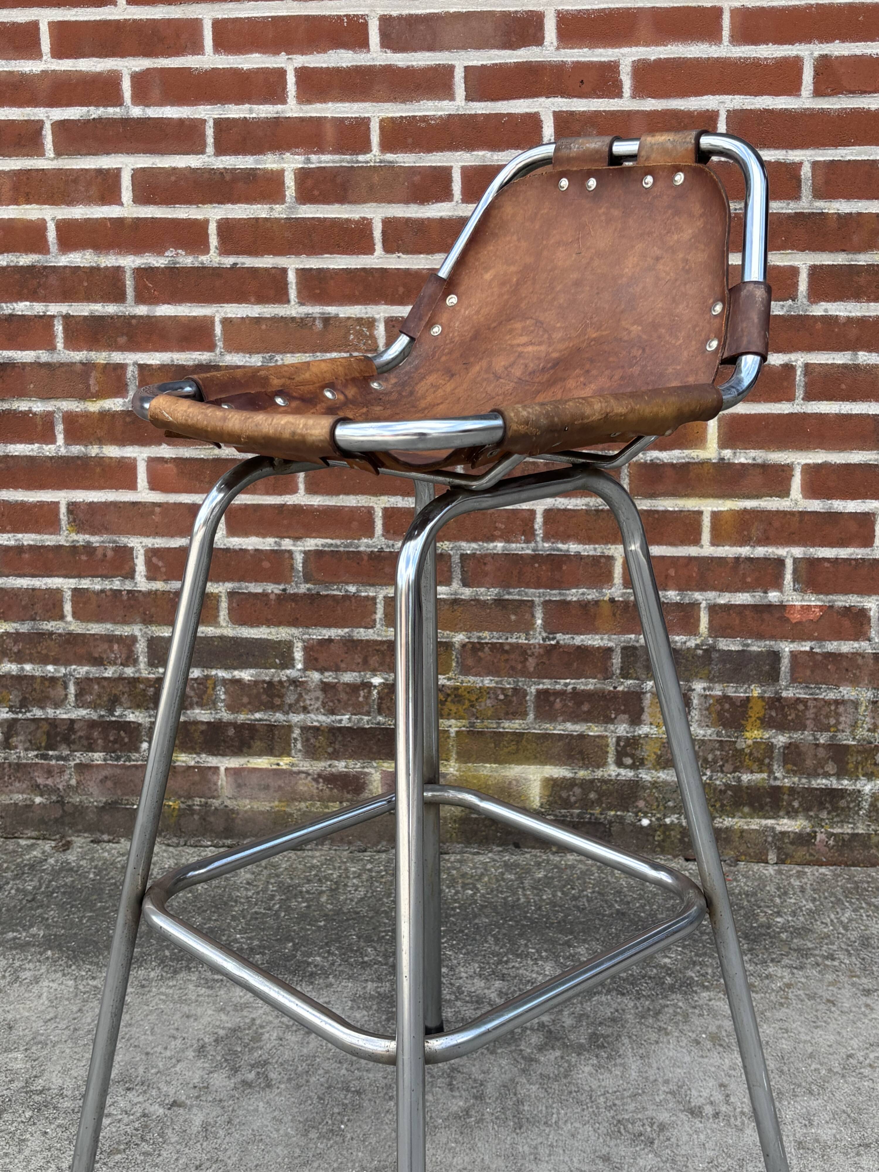 Tabouret de bar vintage Dal Vera sélectionné par Charlotte Perriand design 'Les Arcs'