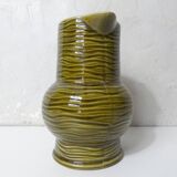 Pichet en barbotine en faïence de Sarreguemines