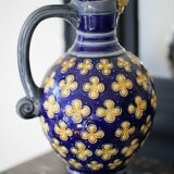 Majolica ewer in neo-Renaissance style by Minton, England 1870.