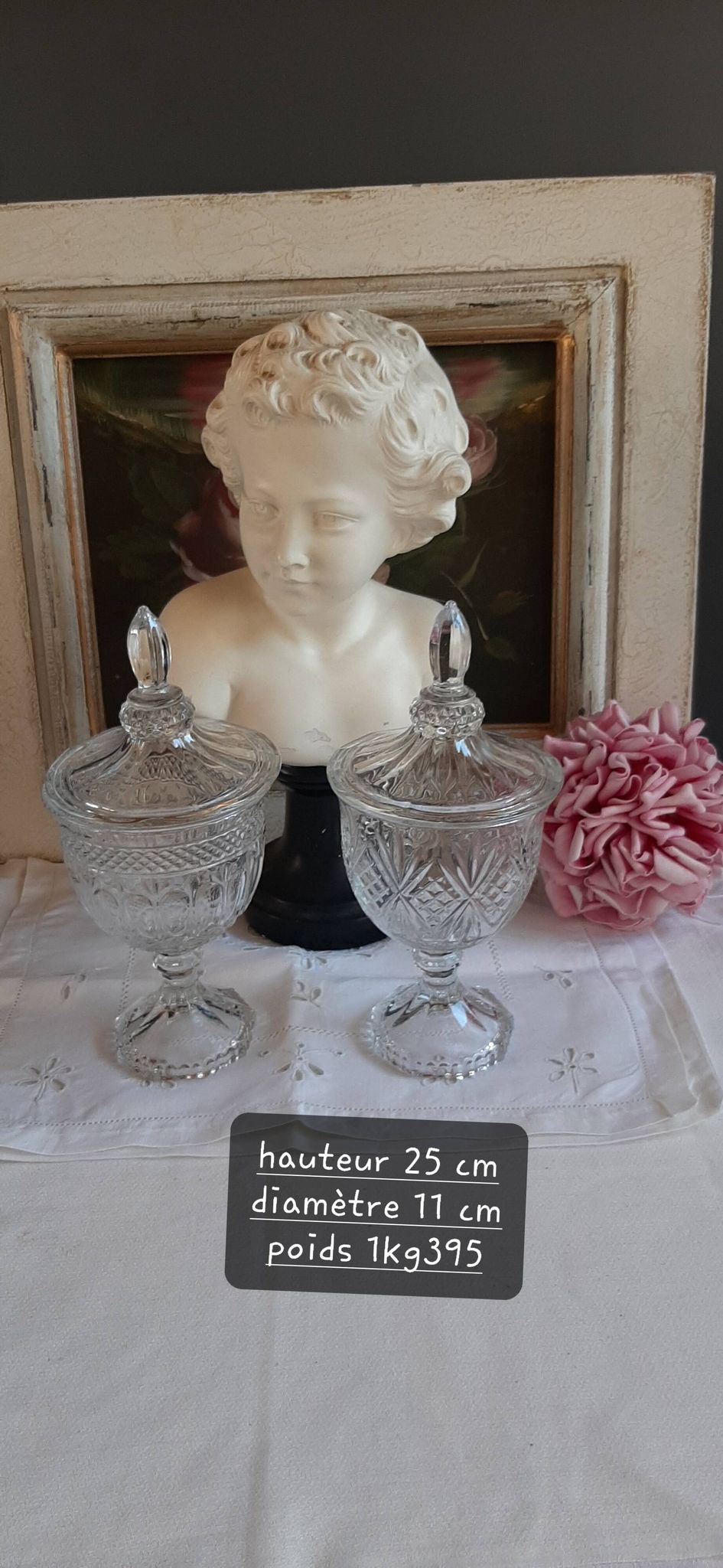 Crystal pot