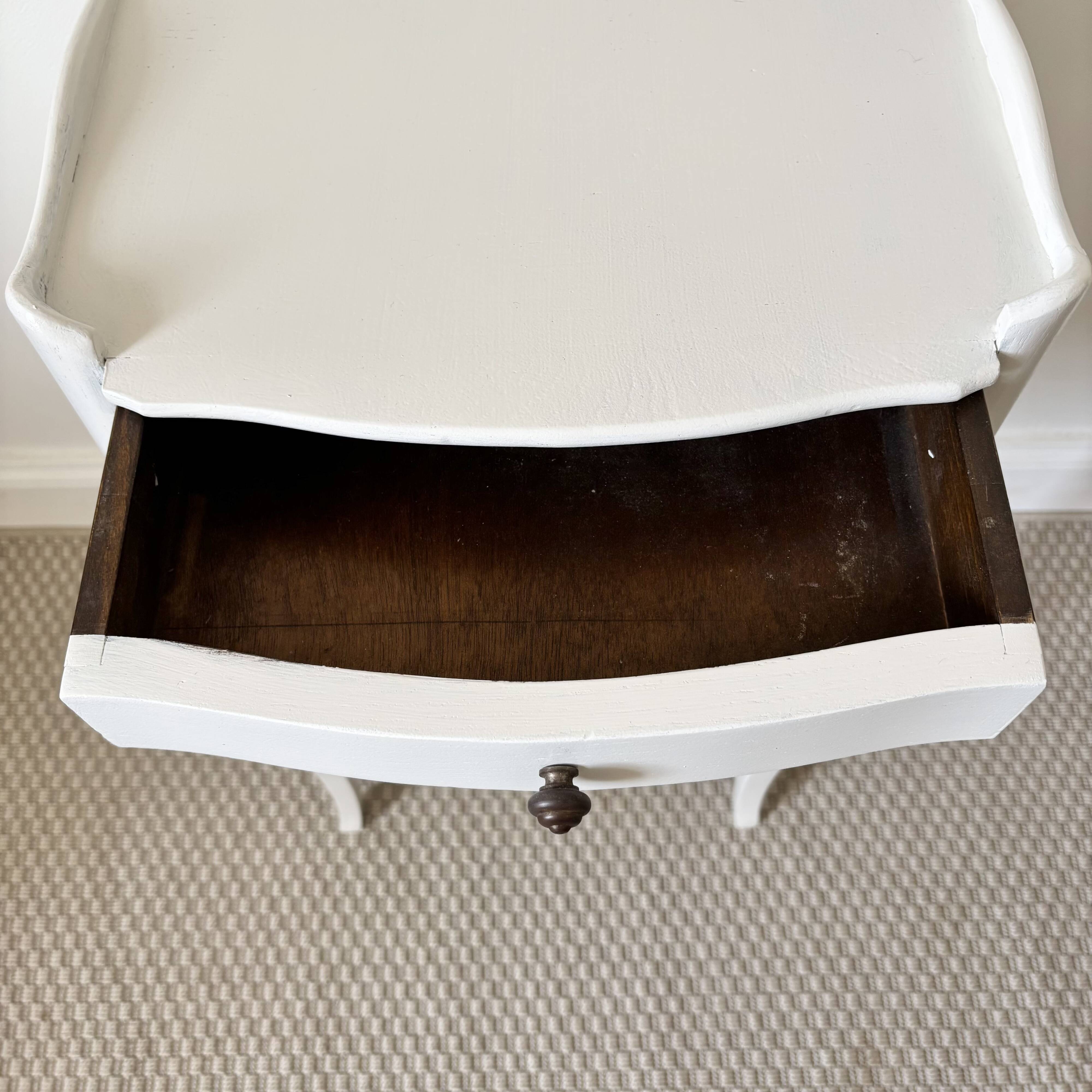 Pair of bedside tables