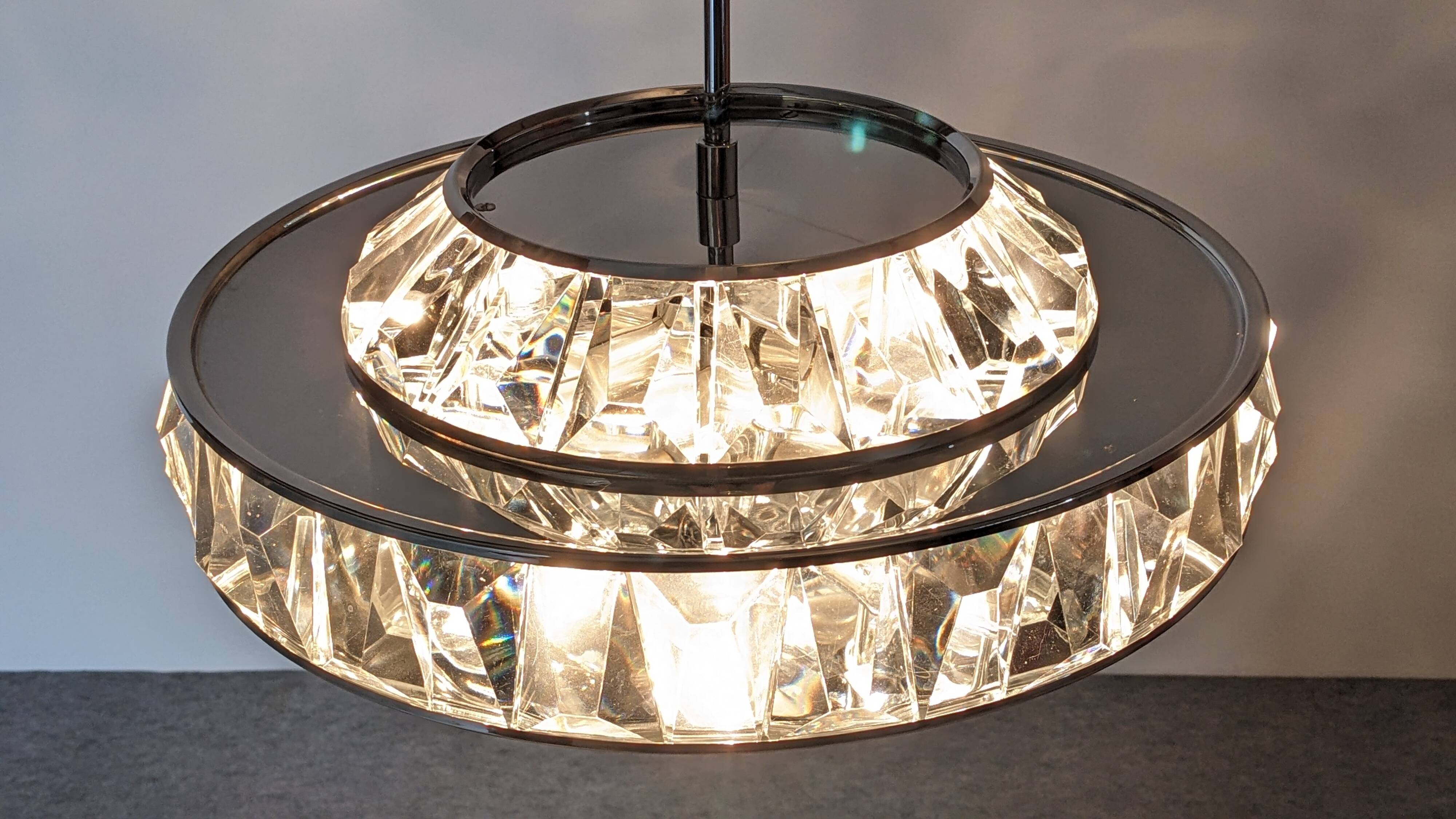 Crystal saucer chandelier Maison Kinkeldey, Austria circa 1970