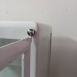 medicine cabinet / pharmacy