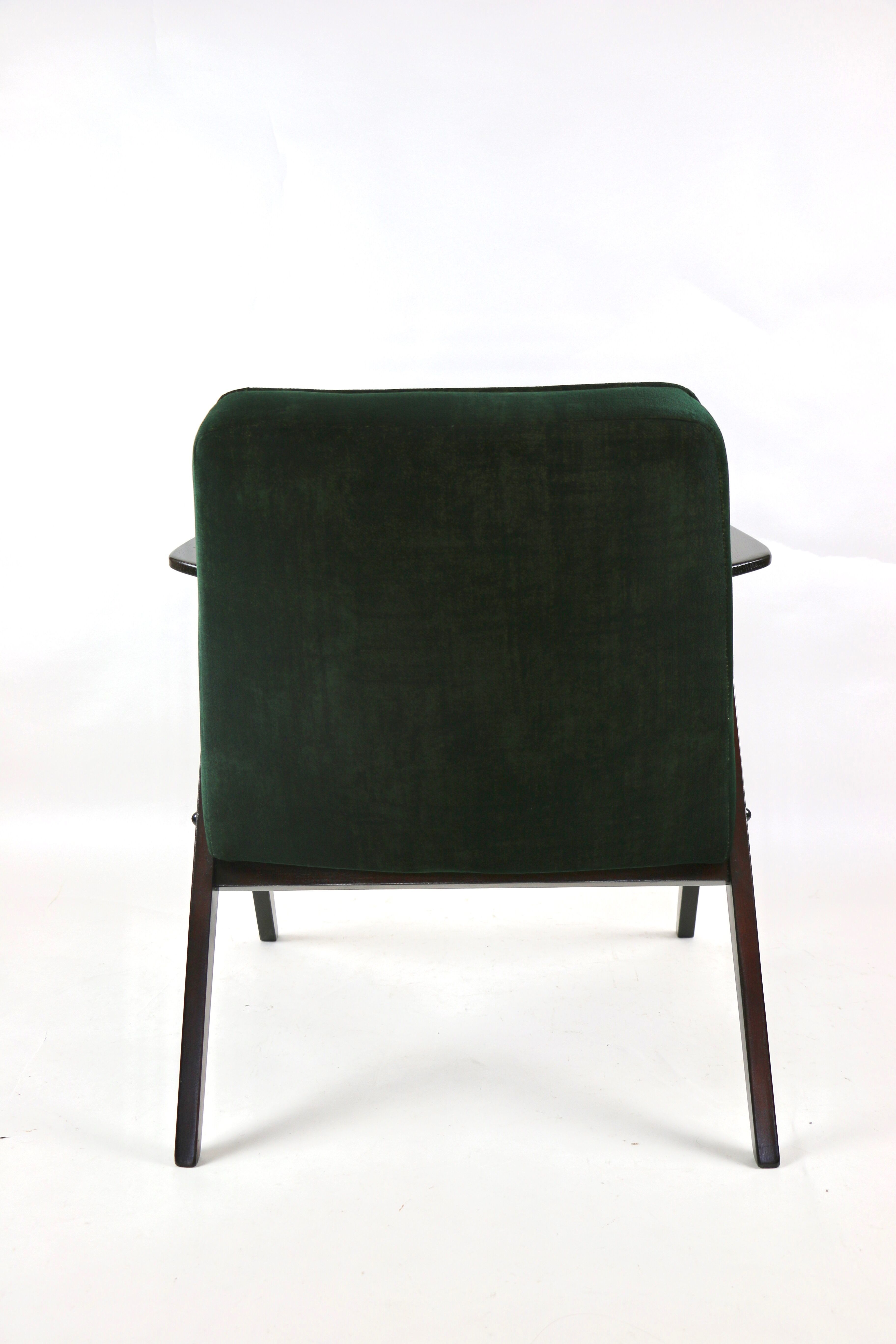 Green armchair by Józef Chierowski, 1970
