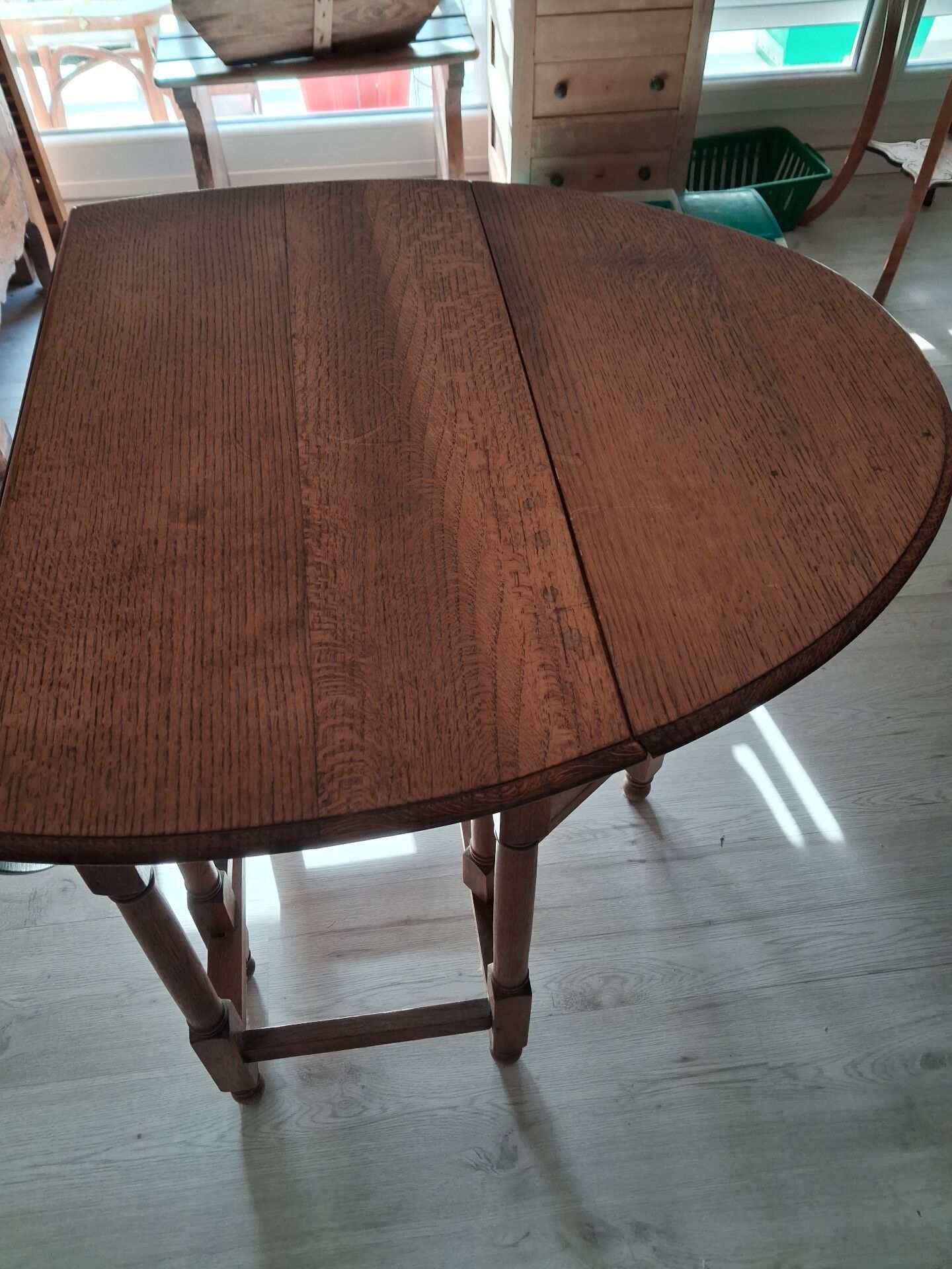 English table Gateberg from the 1920s/1940s.