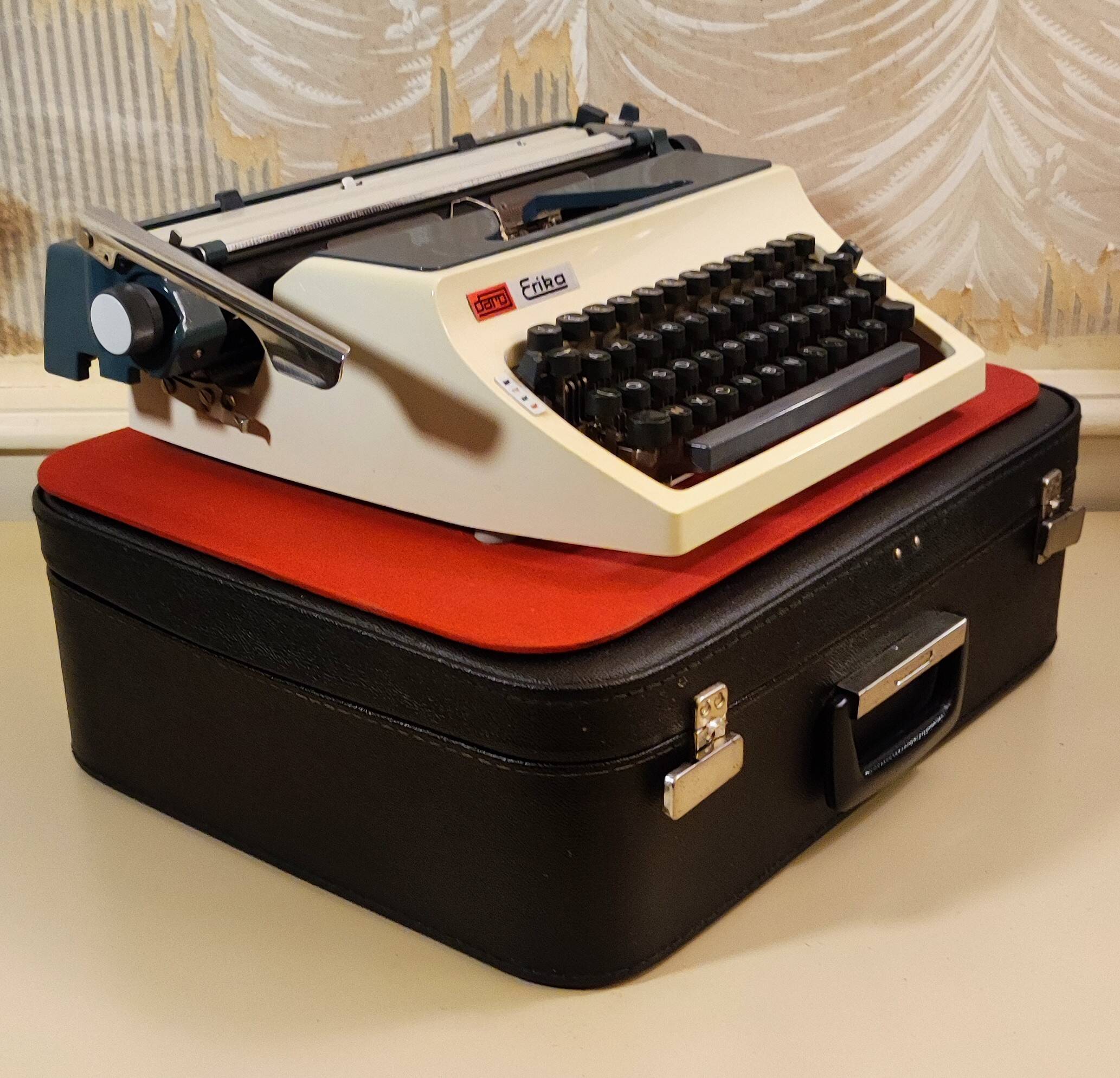 Erika Daro 41 typewriter