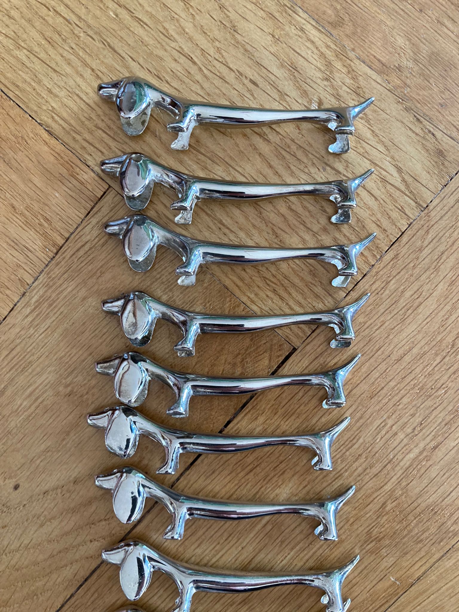 Portes couteaux chien basset / teckel en métal argenté