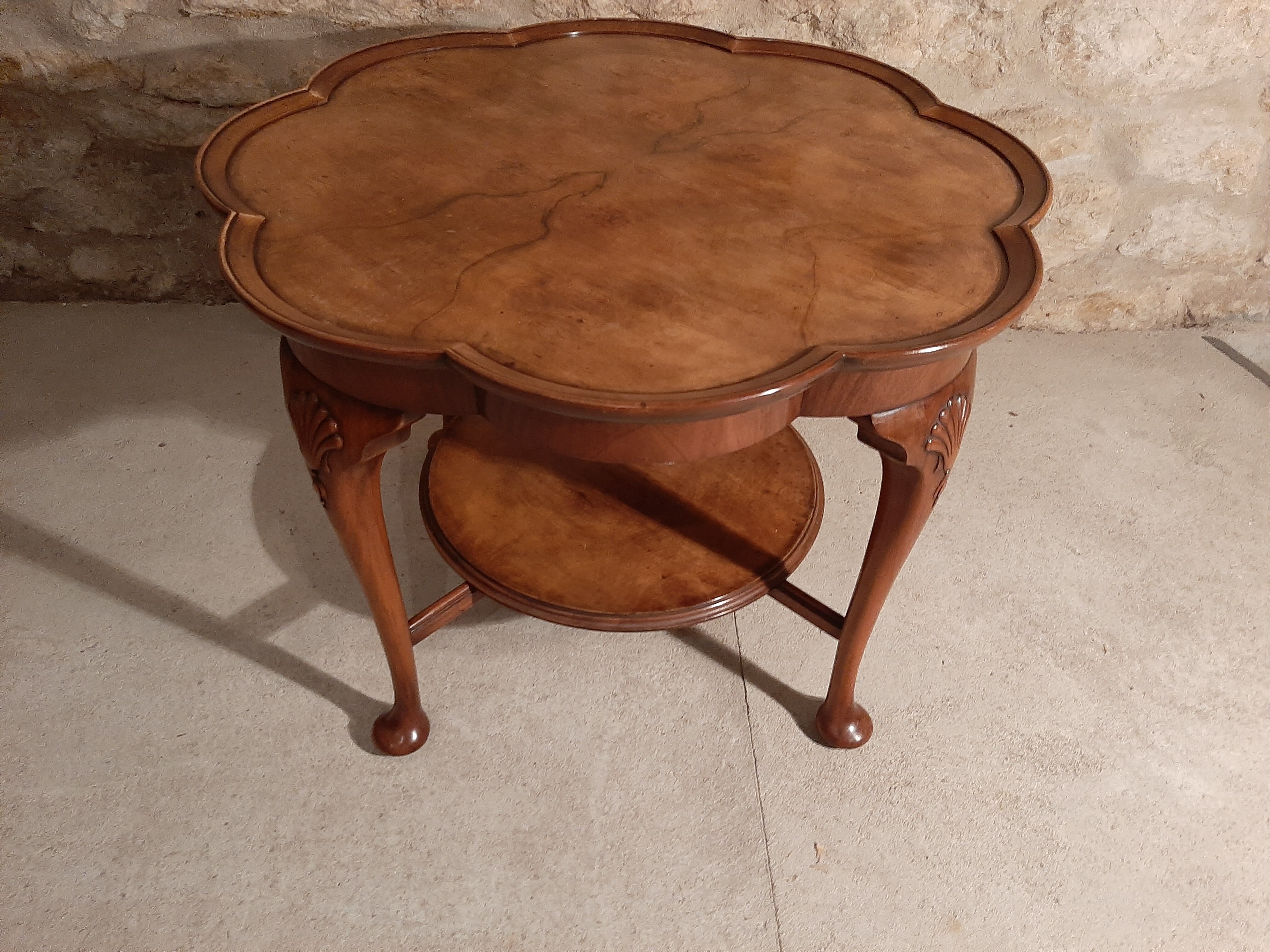 Walnut chippendale-style round coffee table