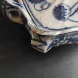 Set of 2 soup tureens, 19th century, Williams & Co. Crown china, Lily patte