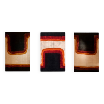 Triptych with geometric decoration in woven wool. Handcrafted work, 20th century.