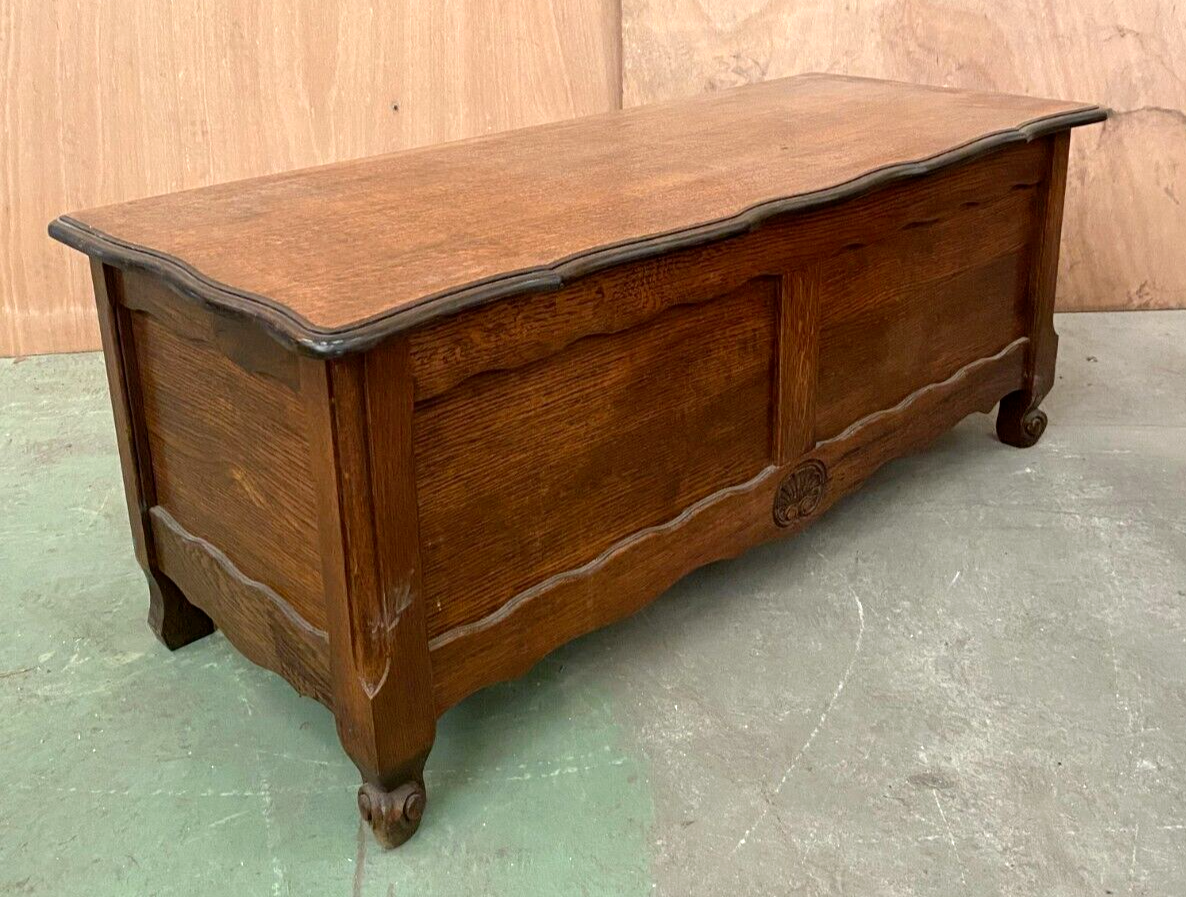 Solid oak toy chest XXth century