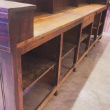 Breton bar counter