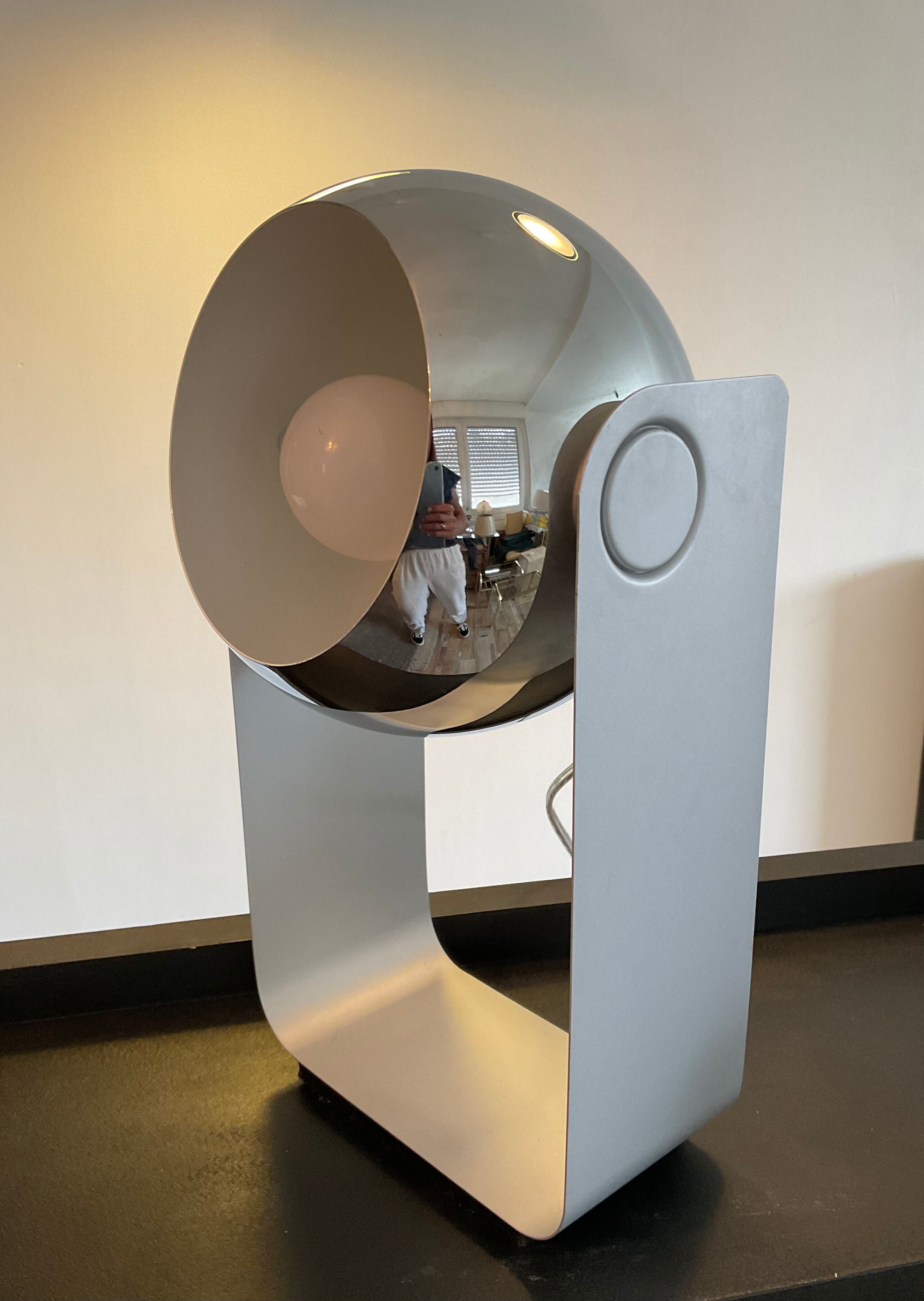 Vintage Eyeball lamp from the 80s