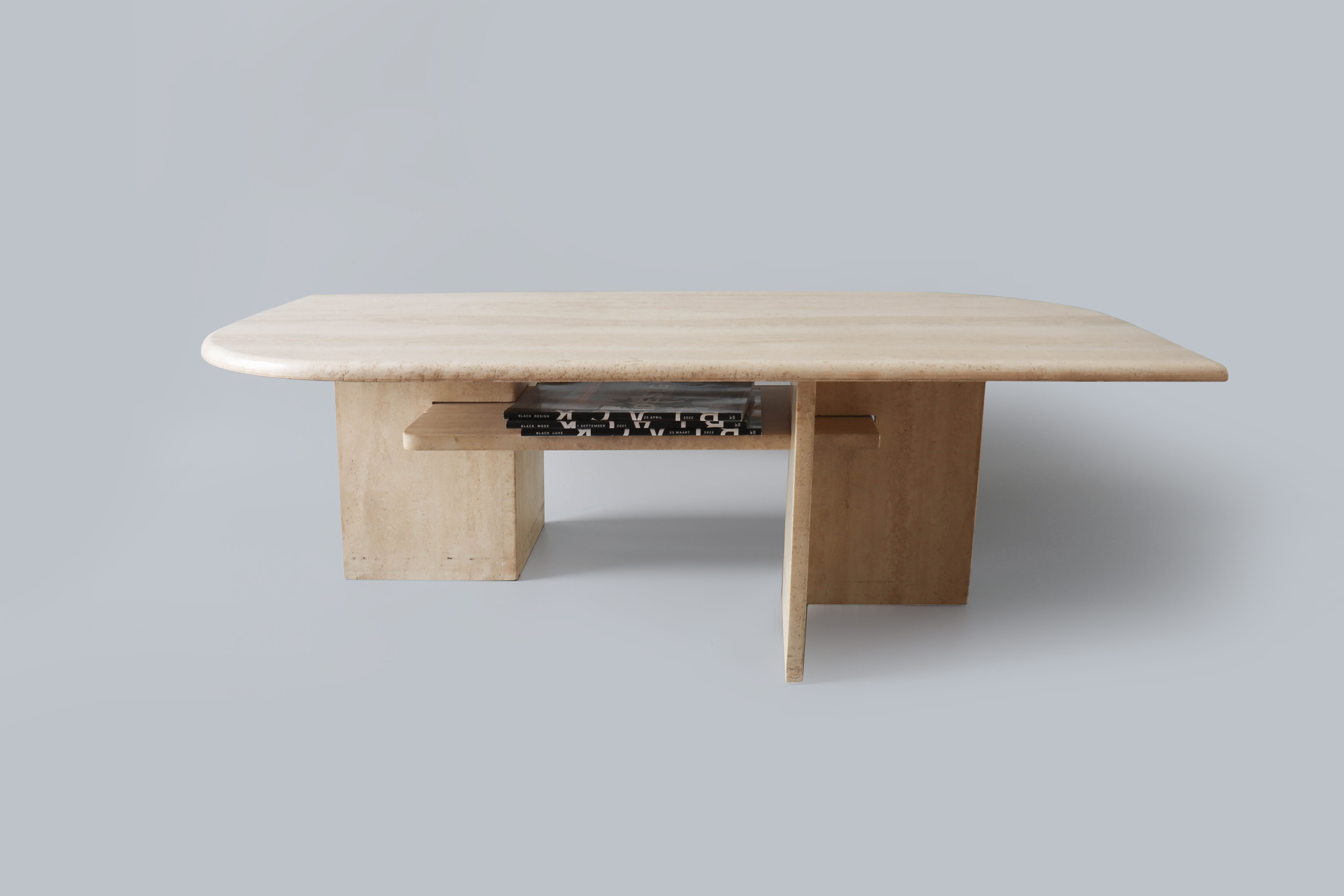 Table basse en travertin vintage