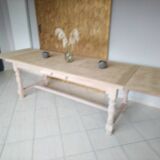 Renovated extendable oak table