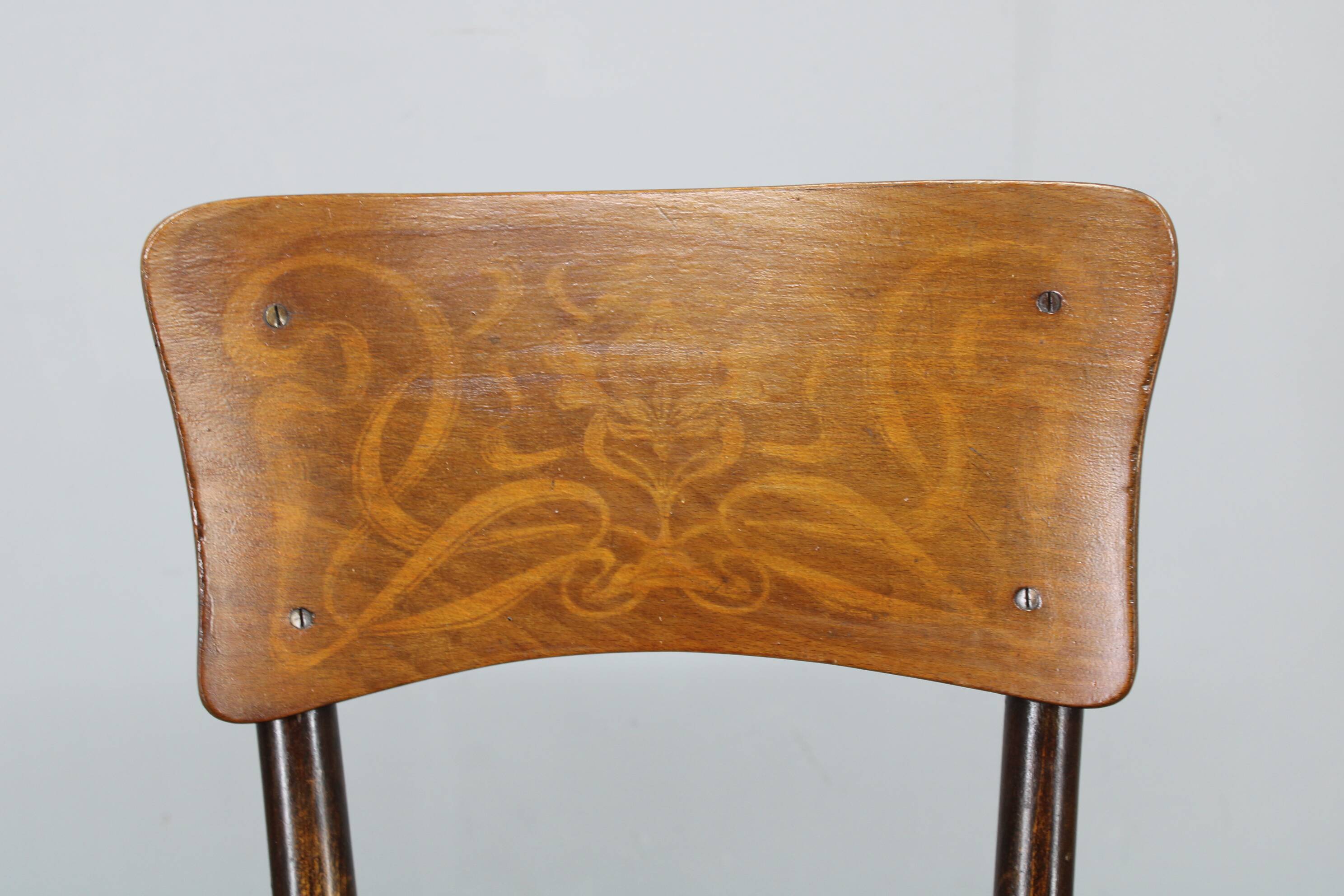 Pair of Thonet Art Nouveau bentwood chairs, Czechoslovakia, 1920s