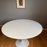 Table 137 Eero Saarinen knoll studio