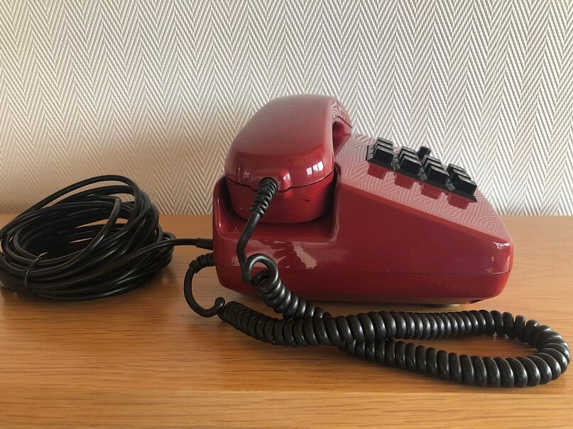 Vintage Siemens phone from the 80s